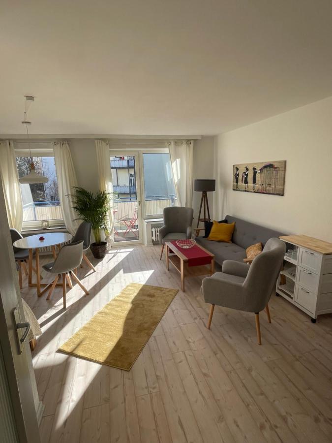 Ruhige Wohnung mit Parkplatz, charmantes Viertel Kassel Exterior foto