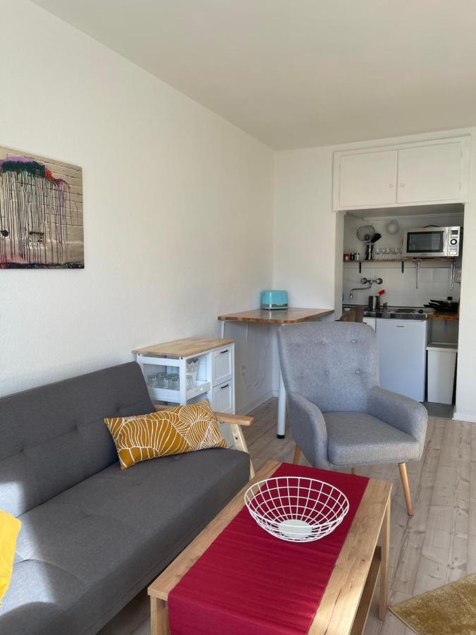 Ruhige Wohnung mit Parkplatz, charmantes Viertel Kassel Exterior foto